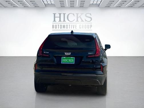 2024 Cadillac XT4 Luxury