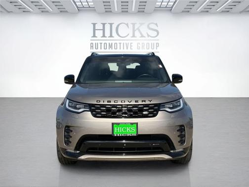 TAN 2023 Land Rover Discovery P300 S R-Dynamic