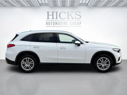 Polar White 2025 Mercedes-Benz GLC 300 4MATIC