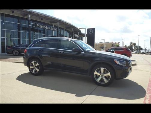 2017 Mercedes-Benz GLC 300 Base