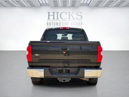 2018 Toyota Tundra SR5