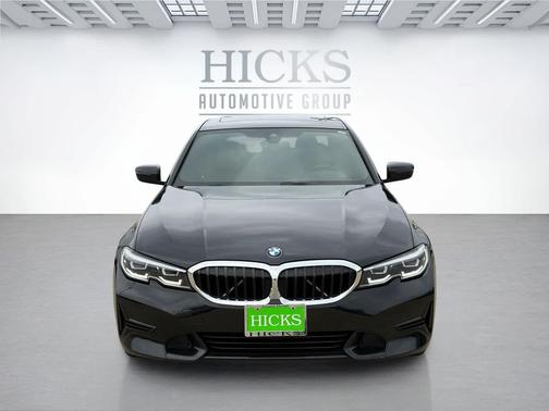 Black Sapphire Metallic 2022 BMW 330 330i