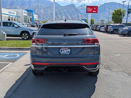 Gray 2020 Volkswagen Atlas Cross Sport 3.6L V6 SE w/Technology
