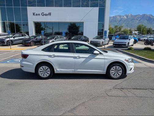 White 2019 Volkswagen Jetta 1.4T S