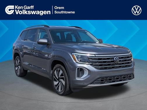 Platinum Gray Metallic 2024 Volkswagen Atlas 2.0T SE w/Technology 4MOTION