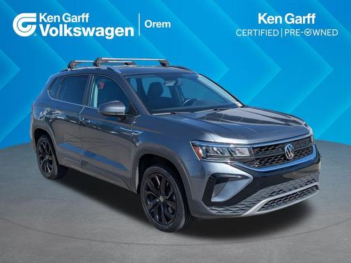 Gray 2022 Volkswagen Taos 1.5T SE