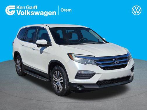 White Diamond Pearl 2017 Honda Pilot EX