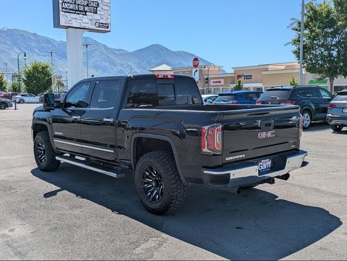 Onyx Black 2018 GMC Sierra 1500 SLT
