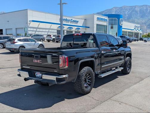 Onyx Black 2018 GMC Sierra 1500 SLT