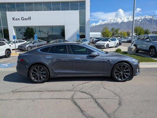 Gray 2021 Tesla Model S Long Range