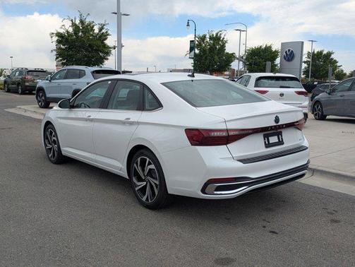 Opal White Pearl 2026 Volkswagen Jetta 1.4T SEL