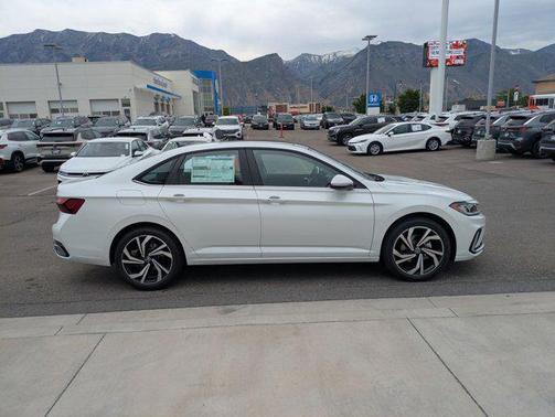 Opal White Pearl 2026 Volkswagen Jetta 1.4T SEL