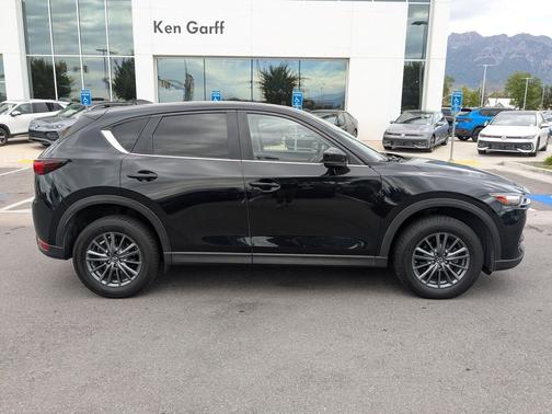 Jet Black Mica 2017 Mazda CX-5 Touring