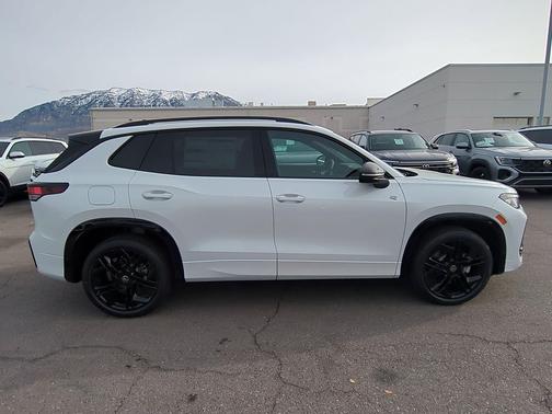opal white pearl 2026 Volkswagen Tiguan 2.0T SE R-Line Black 4MOTION