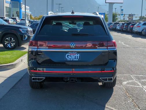 deep black pearl 2026 Volkswagen Atlas 2.0T SEL Premium R-Line 4MOTION