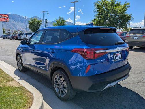 Neptune Blue 2023 Kia Seltos LX