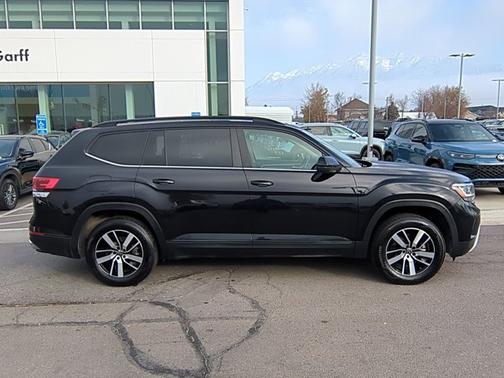 2022 Volkswagen Atlas 2.0T SE
