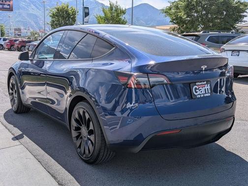 Deep Blue Metallic 2023 Tesla Model Y Long Range Dual Motor All-Wheel Drive