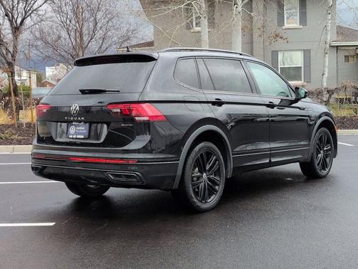 2022 Volkswagen Tiguan 2.0T SE R-Line Black
