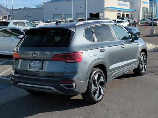 2024 Volkswagen Taos 1.5T SE
