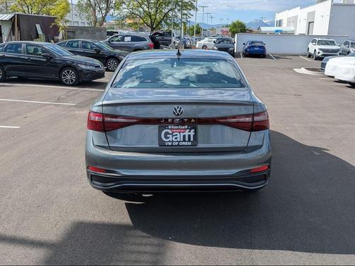 Platinum Gray Metallic 2026 Volkswagen Jetta 1.4T S