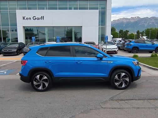2024 Volkswagen Taos 1.5T SE