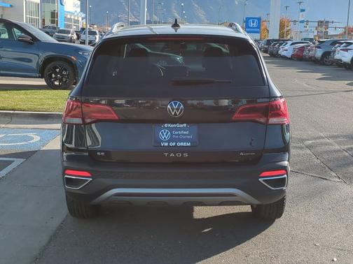 2024 Volkswagen Taos 1.5T SE