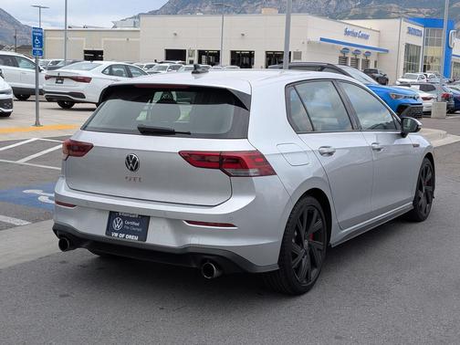 Reflex Silver Metallic 2023 Volkswagen Golf GTI 2.0T SE DSG