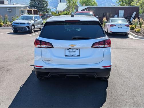 Summit White 2024 Chevrolet Equinox LS