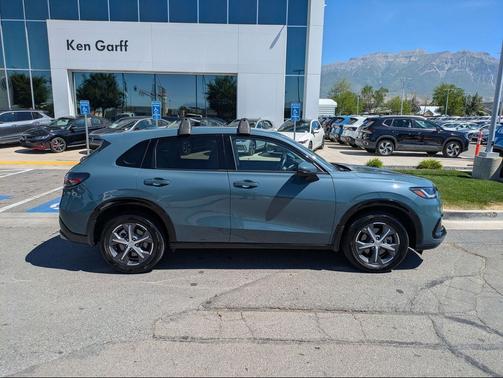 Modern Steel Metallic 2024 Honda HR-V EX-L