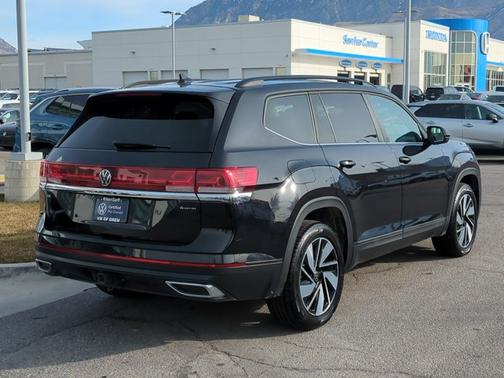 2024 Volkswagen Atlas 2.0T SE