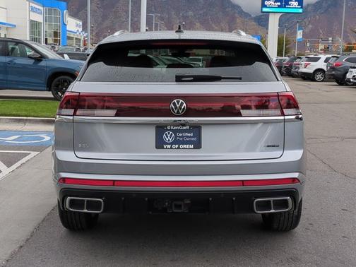 2024 Volkswagen Atlas Cross Sport 2.0T SEL R-Line