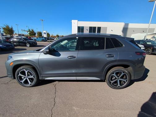 Platinum Gray Metallic 2025 Volkswagen Tiguan 2.0T SE 4MOTION