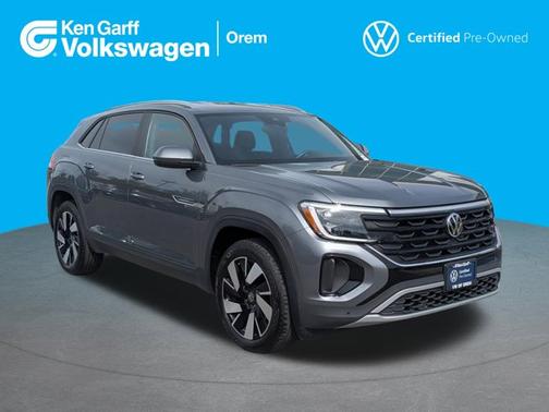 Platinum Gray Metallic 2025 Volkswagen Atlas Cross Sport 2.0T SE w/ Technology