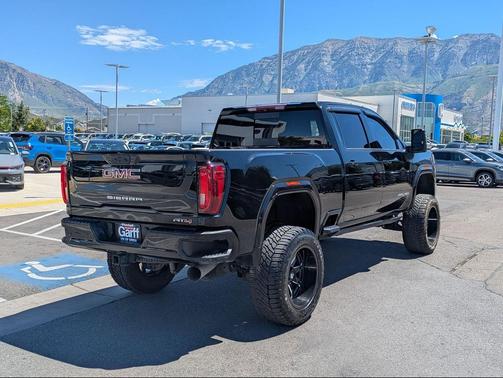 Onyx Black 2022 GMC Sierra 3500 AT4