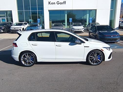 2024 Volkswagen Golf R 2.0T