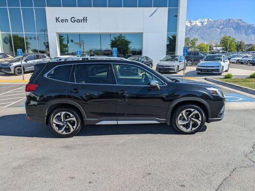 Crystal Black Silica 2023 Subaru Forester Touring