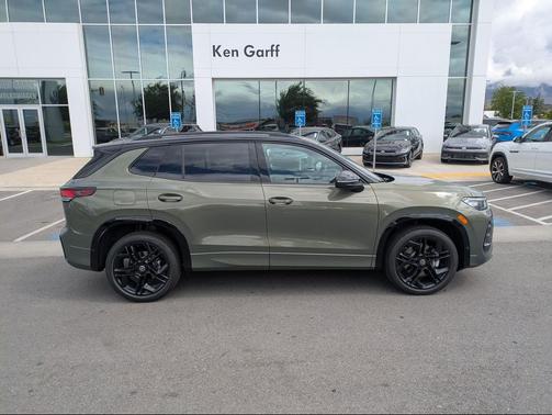 Avocado 2026 Volkswagen Tiguan 2.0T SE R-Line Black 4MOTION