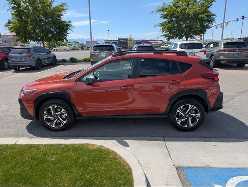 Sun Blaze Pearl 2025 Subaru Crosstrek Premium