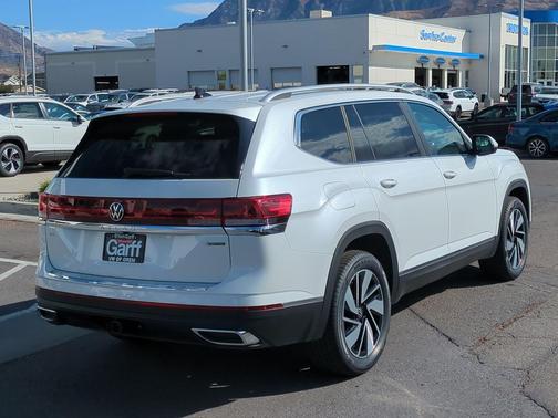 Opal White Pearl 2026 Volkswagen Atlas 2.0T SEL