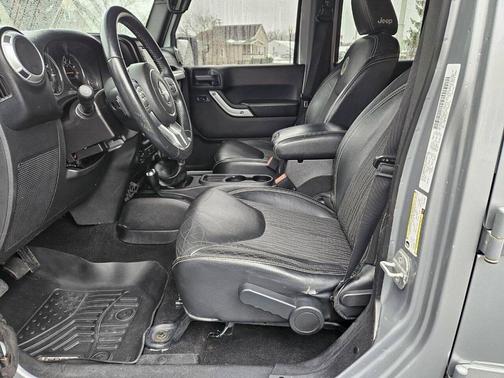 2014 Jeep Wrangler Unlimited Freedom Edition