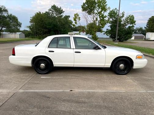 2010 Ford Crown Victoria 4dr Sdn Police Prep Pkg
