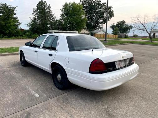 2010 Ford Crown Victoria 4dr Sdn Police Prep Pkg