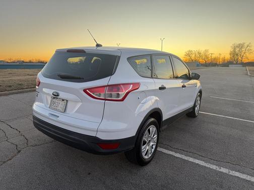 2014 Ford Escape S