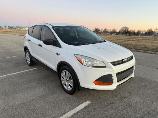 2014 Ford Escape S