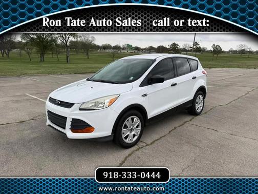 Oxford White 2016 Ford Escape S