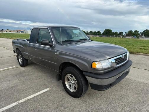 Gray 2000 Mazda B3000 B3000 Cab Plus SE 2WD
