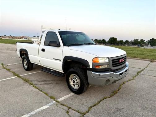 2005 GMC Sierra 2500 Work Truck
