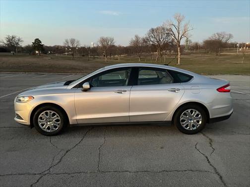2014 Ford Fusion S