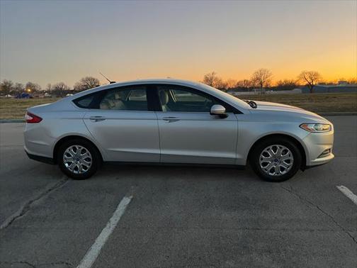 2014 Ford Fusion S